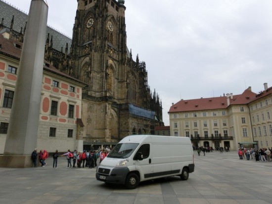 Novinka & akce-2013 Pražský hrad - křesla