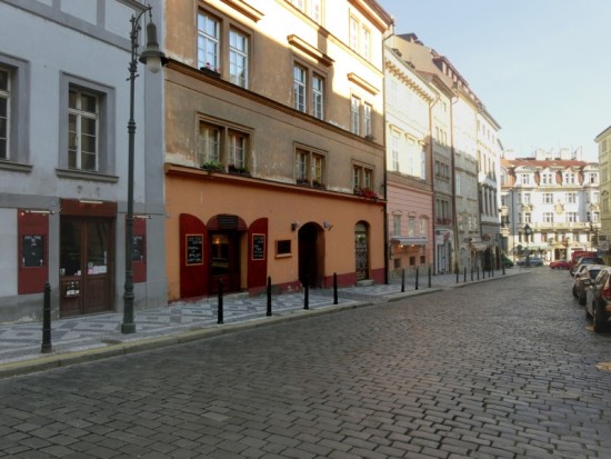 Novinka & akce-r.2013 VINÁRNA  Praha