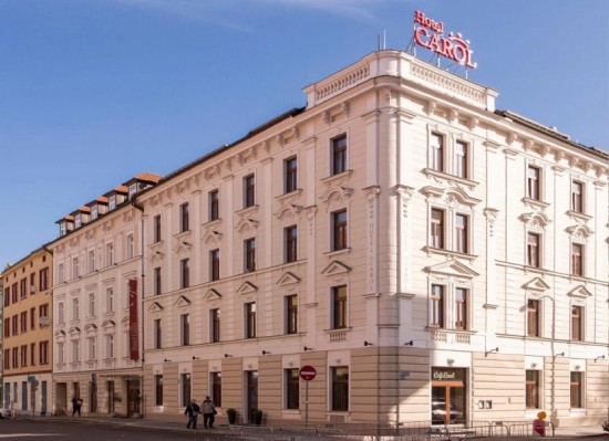 Novinka & akce-r.2022  restaurace hotelu CAROL v Praze