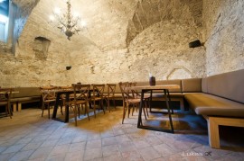 restaurace a penzion MECENÁŠ - Malostranské nám.Praha