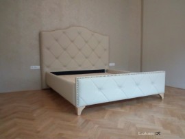 postel 5002 v kůži