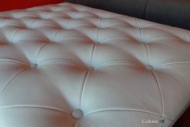 detail prošití sedáku