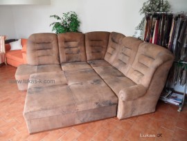 kožená sedací souprava čalouněna z kůže vodního buvola